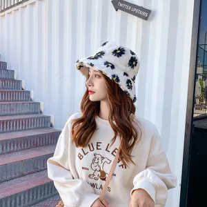 Korean style cute plush bucket hat for women, soft warm winter daisy fisherman cap.