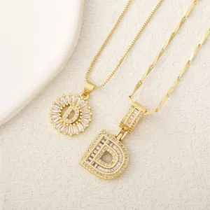 Conjunto de collar con letra D bañado en oro, elegante joyería con colgante de circonita cúbica