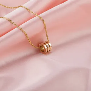 Minimalist titanium steel rose gold necklace with crystal pendant for women fashion jewelry.
