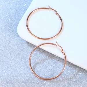 Western Style Exaggerated Stainless Steel Rose Gold Big Circle Hoop Earrings For Women Personalized Geometric Plain Smooth Metallic Ear Jewelry Gift
