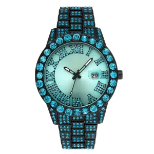 Montre à quartz hip-hop en strass glacés avec chiffres romains et affichage de la date.