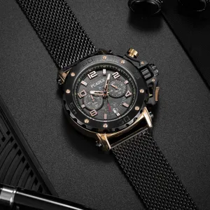 Vue détaillée de la montre quartz homme PLADEN avec cadran audacieux et bracelet.