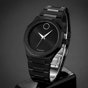 Montre quartz homme PLADEN, cadran noir minimaliste avec bracelet acier inoxydable, détail.