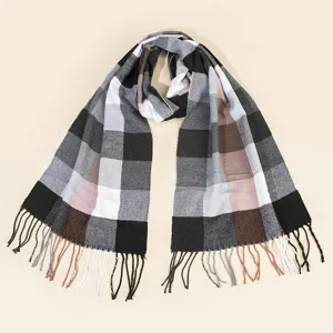 Klassischer britischer Karo Fransen Winterschal für Damen weicher warmer stilvoller Schal.