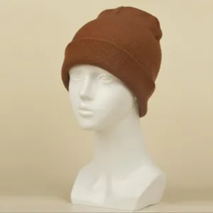 Bonnet tricot couleur unie automne hiver chaud pull bonnet accessoire mode article beau