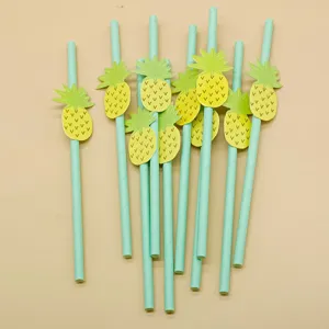 Disposable biodegradable paper straws with tropical pineapple decor for party drinks and milk tea