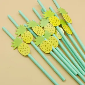 Disposable paper straws with cute tropical pineapple decorations for party drinks and milk tea.