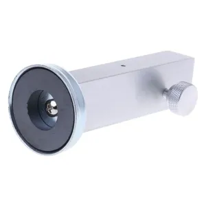 Magnetischer Sturz-Prüfgerät Detailansicht, professionelles Werkzeug zur Achsvermessung am Auto.