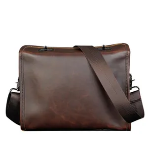 Dunkelbraune Vintage Leder Umhängetasche für Herren, Business Laptoptasche mit Gurt.