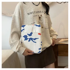 Korean style camouflage 13 inch laptop sleeve protective storage bag for students and daily use.