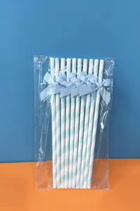 Cannucce di carta a righe blu e bianche con grazioso fiocco per feste e compleanni.