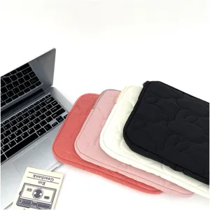 Niedliche gesteppte Kaninchen Tablet Hülle Laptoptasche 11 13 Zoll dünne Schutzhülle Tasche.
