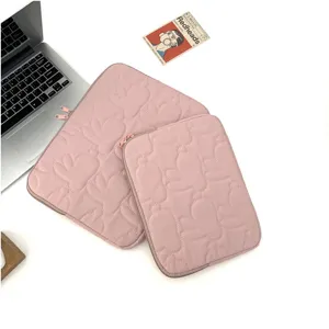 Süße koreanische Hasen gesteppte Tablet-Hülle Detail, rosa Laptoptasche, tragbares Etui.