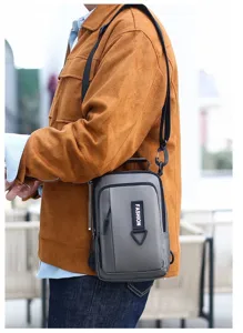 Herren multifunktionale wasserdichte Brusttasche, lässige Schulter-Umhängetasche Detailansicht.