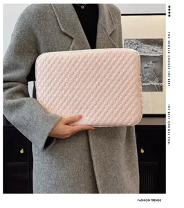 Pink quilted laptop sleeve 15.6 inch tablet inner bag minimalist fashion style aesthetic