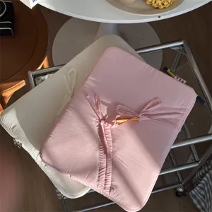 Süsses rosa Schleife 13-Zoll Laptop-Hülle ästhetische gepolsterte Tablet-Schutztasche