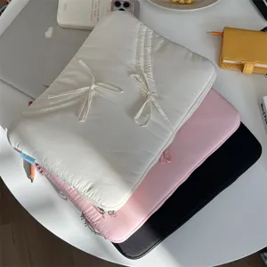 Süße Schleife 13-Zoll Laptop-Hülle, weich gepolsterte Tablet-Schutztasche Detailansicht.