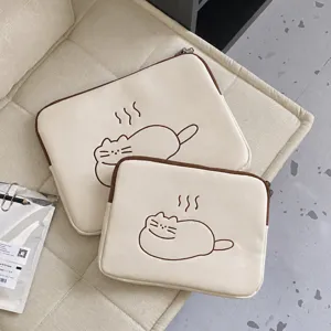 Cute aesthetic beige iPad tablet sleeve bag cartoon cat protective case soft cozy pouch