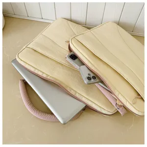 Padded laptop sleeve case with handle, shockproof protective bag for tablet and notebook.