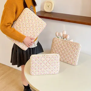 Korean style quilted laptop sleeve cute strawberry padded tablet bag for 13 14 15 inch notebooks