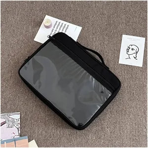 Fundas negras transparentes para ordenador portatil y tablet con un asa practica y comoda.