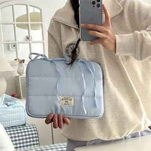 Funda para portátil acolchada azul de 14 pulgadas con cintas lindas y diseño de lazo para tableta