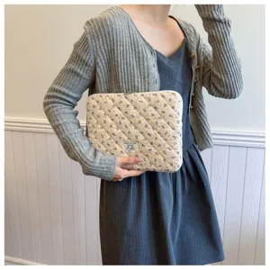 Gepolsterte Laptoptasche mit Blumenmuster Tablet Schutzhülle 11 13 15 Zoll süße Blütentasche