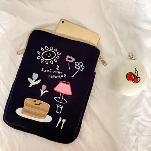Niedliche bestickte Tabletttasche Laptoptasche mit Kirschtasche im Ins-Stil tragbarer Schutz