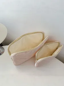 Korean ins style embroidered bow laptop sleeve set, pink waterproof quilted shockproof pouch.