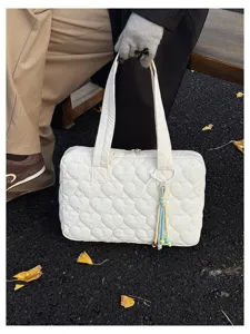Borsa shopper trapuntata a cuore da donna, borsa a spalla casual, grande borsa per computer laptop.