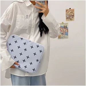 Korean style floral laptop sleeve, cute four-leaf clover pattern tablet bag for MacBook.