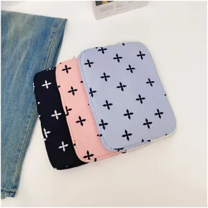 Cute flower pattern tablet sleeve case for iPad Macbook laptop protective storage bag.