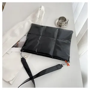 Black padded laptop cross-body bag for 15.6 inch notebook and daily storage use.