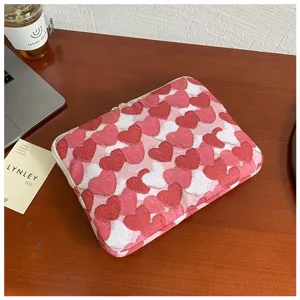 Housse d'ordinateur portable motif coeur rose, sac de protection en peluche pour tablettes.