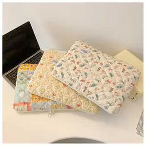 Schicke Laptoptasche mit Hundemuster, gesteppte Tablet-Hülle für 13 und 15 Zoll Geräte.