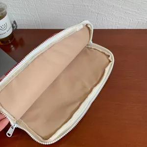 Housse de protection pour iPad 11 pouces et ordinateur portable avec doublure douce.