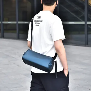 Sac à bandoulière cylindrique étanche pour homme sac de sport street style mode