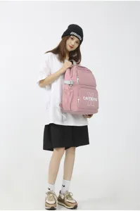 Schattige roze college stijl rugzak voor studenten, veelzijdige casual schooltas met vele vakken.