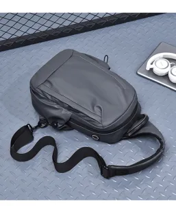 Herren graue Brusttasche Multifunktion Freizeittasche Sport Umhaengetasche strapazierfaehig