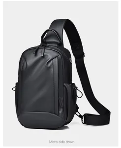Multifunktionaler herren brusttasche und umhaengetasche, detailansicht der seite.