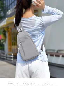 Sac de poitrine gris pour hommes et femmes, sac bandoulière décontracté et tendance.