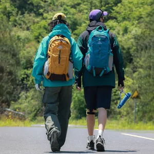 Grote outdoor wandelrugzak voor heren en dames, lichtgewicht reistas voor reizen.