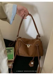 Bolso de hombro retro de ante marrón para mujer, bolso hobo informal de diseño de nicho.