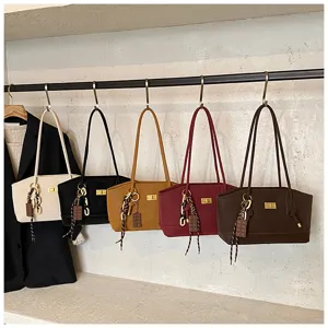 Stylish women shoulder tote bag PU leather commuter handbag with lock charm chic design