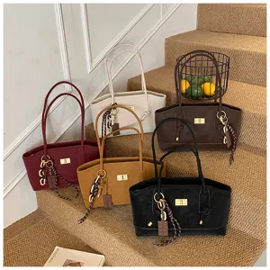 Women large capacity shoulder tote bag casual commute handbag with lock and charm stylish