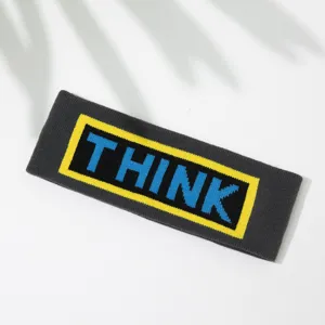 Diadema de punto para deporte, yoga y fitness con elegante diseño de letras THINK modernas.