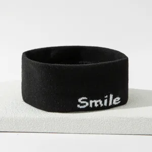 Cinta de pelo deportiva de punto negro para correr fitness yoga y uso diario principal