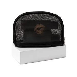 Trousse de maquillage en filet noir sac de toilette portable pour femme avec motif de lèvres élégant.