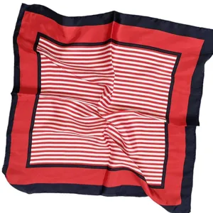 Elegante pañuelo cuadrado de satén de seda a rayas rojas blancas, accesorio mujer.
