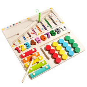 Gioco educativo in legno 4 in 1 con tavola numerica, labirinto magnetico e xilofono.